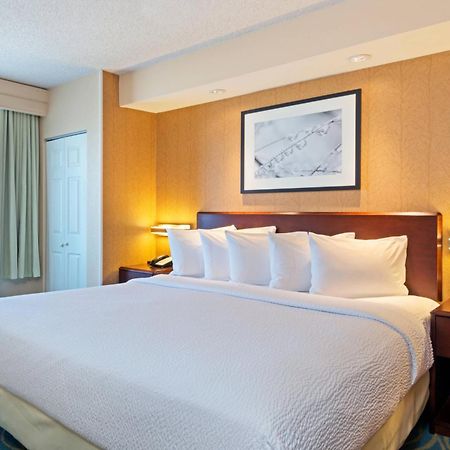 Springhill Suites Boulder Лонгмънт Екстериор снимка