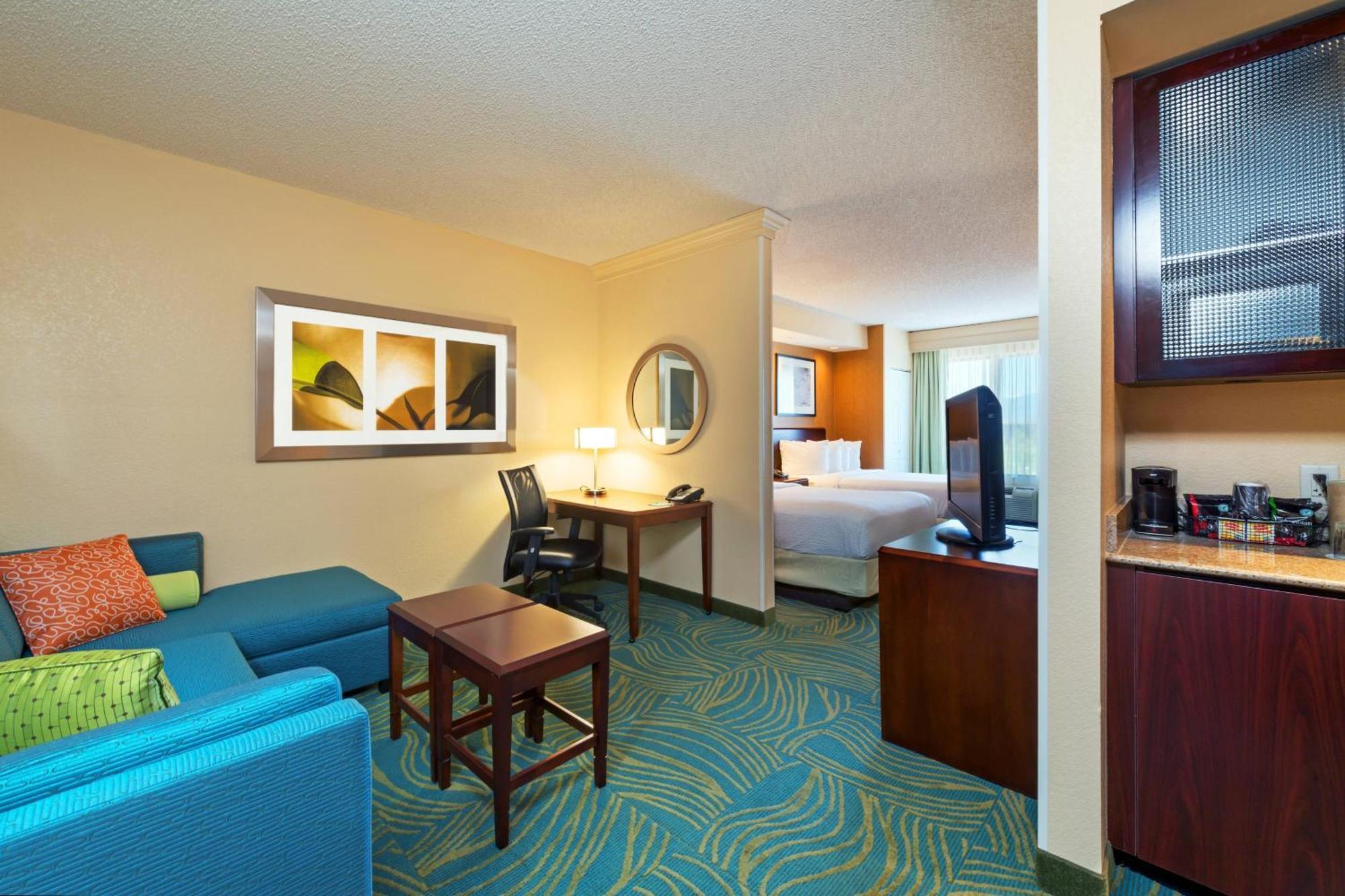 Springhill Suites Boulder Лонгмънт Екстериор снимка
